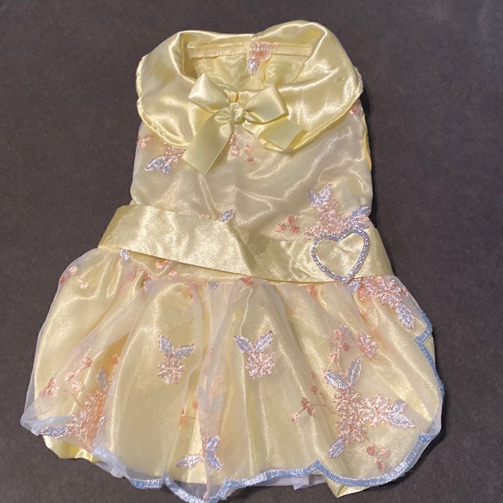 Dog Coat Yellow Dress with Bow & Sparkly Heart Size L (small dog L) NW0T